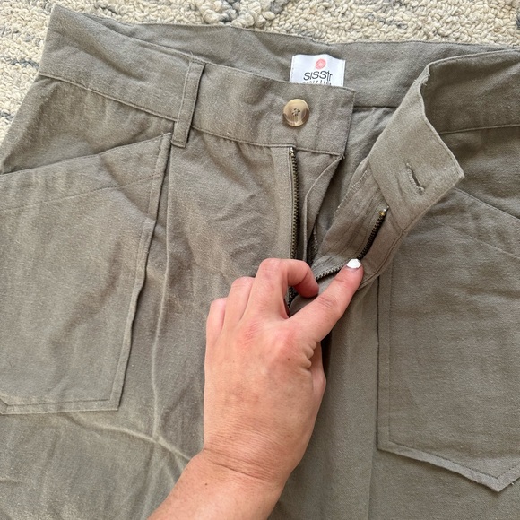 Light green/khaki breathable high waisted beachy pant size M - Sisstr Evolution - Picture 4 of 7